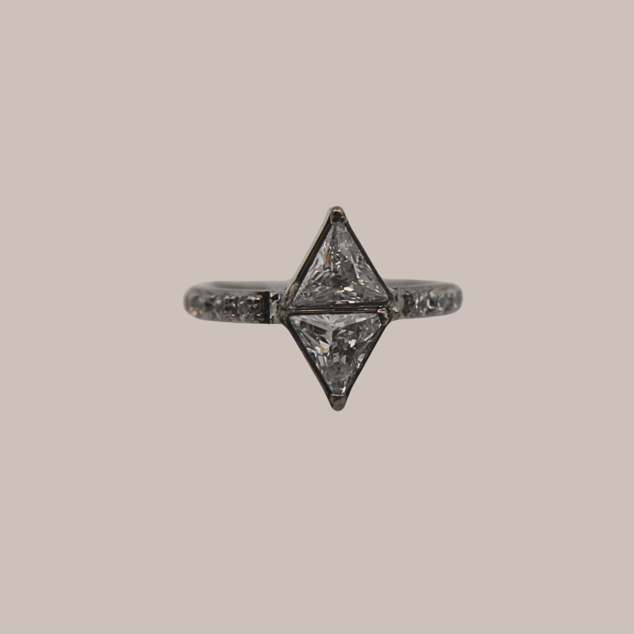 DOBLE TRIANGLE